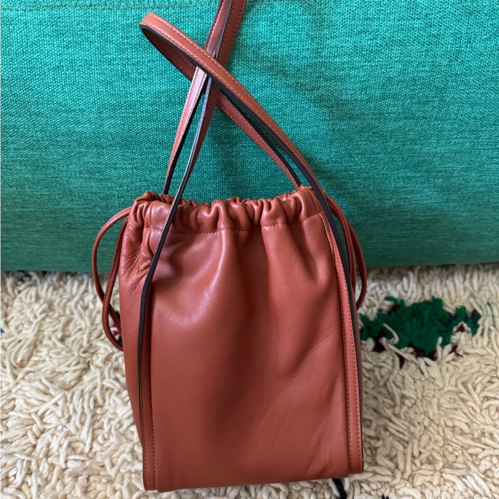 Are You Bucket Bag